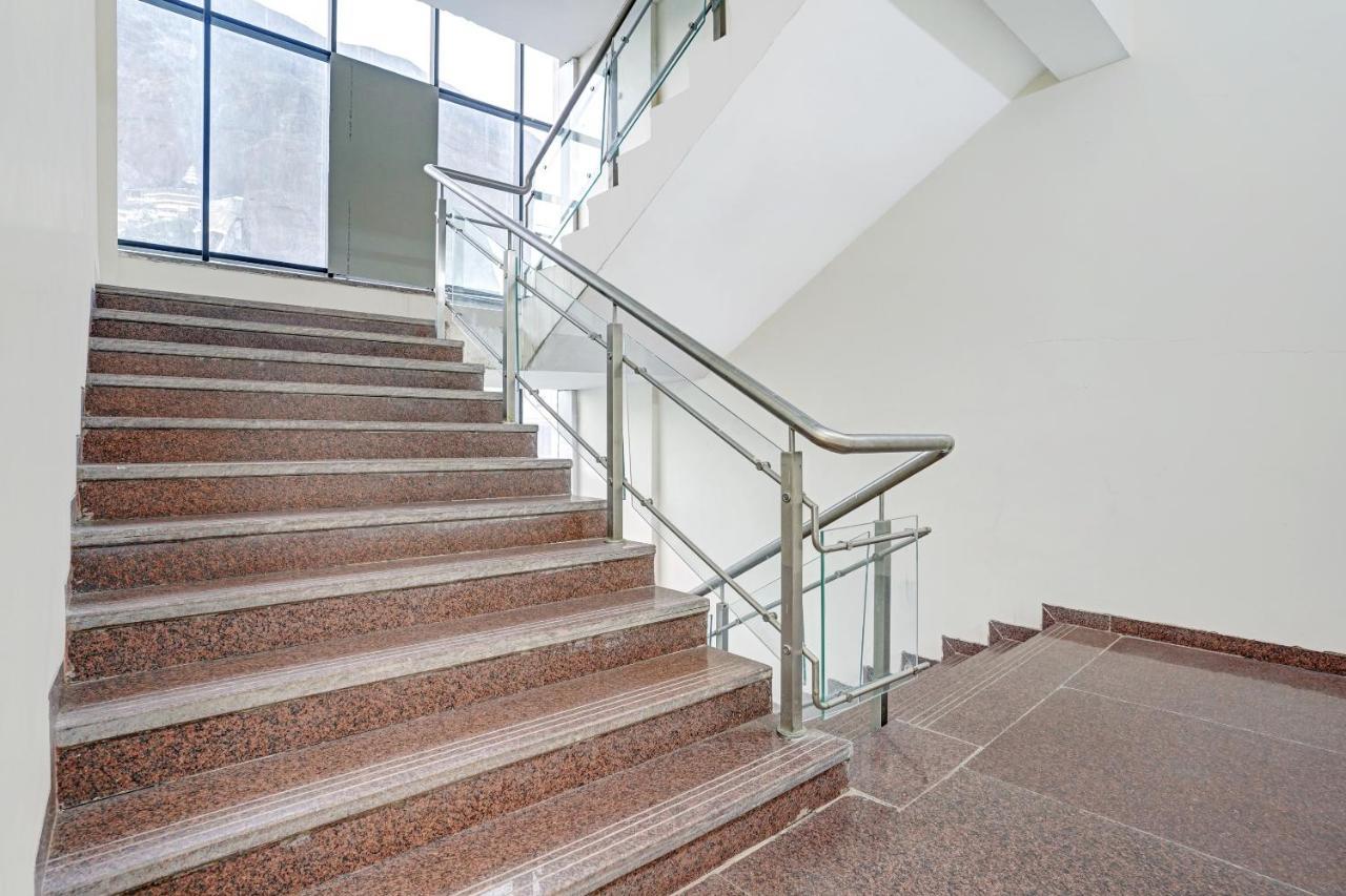 Townhouse Oak Hotel Rama Nászik Kültér fotó